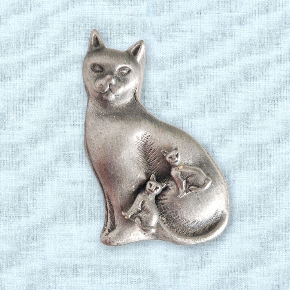Small Vtg Pewter Cat Jewelry Box with 2 Pewter Earrings, Cat Pin & Cat Necklace